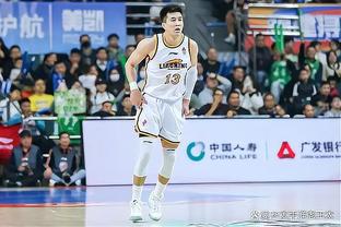 杜锋夸赞郭艾伦：他一直是一个非常优秀的球员 喜爱篮球 努力打球